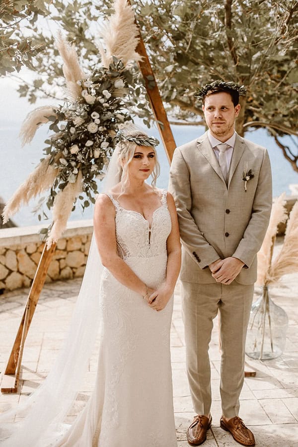 destinantion-wedding-crete-eucalyptus-white-blooms_08w