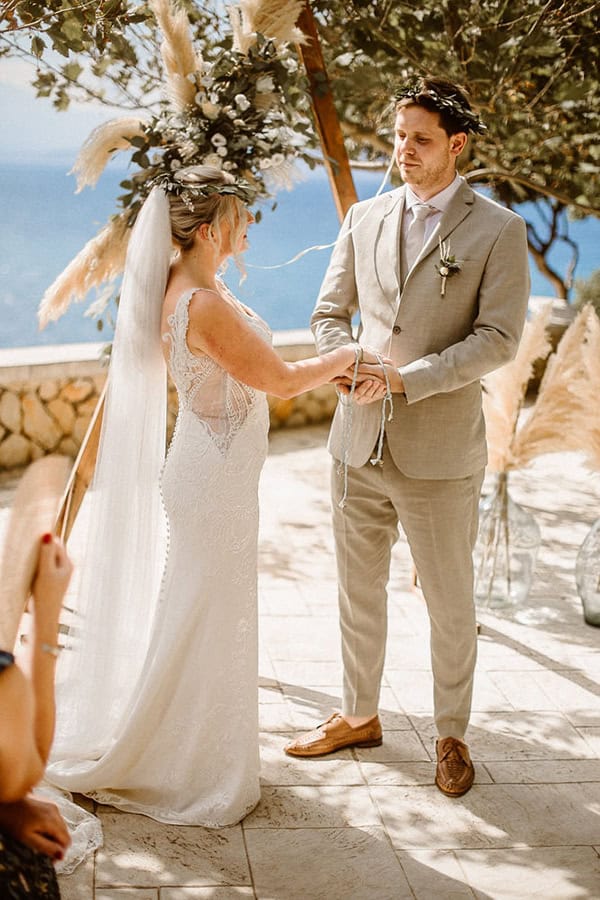 destinantion-wedding-crete-eucalyptus-white-blooms_11