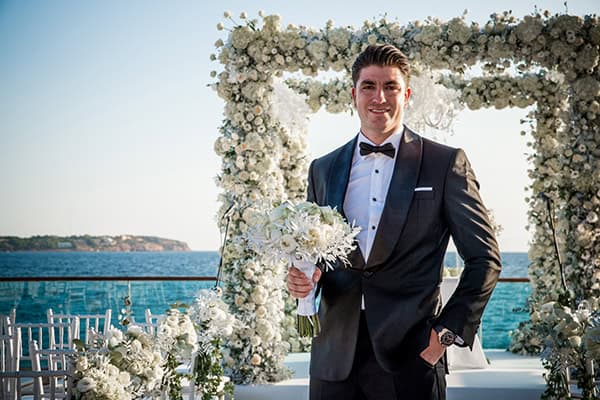 glamorous-wedding-sea-view-luxurious-details_10