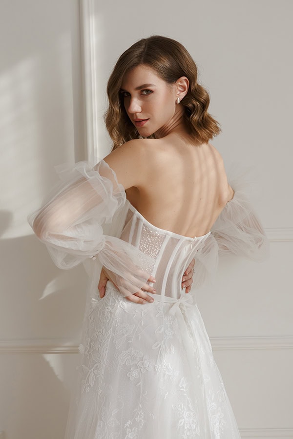 impressive-wedding-gowns-luccia-b-bridal-look_03t