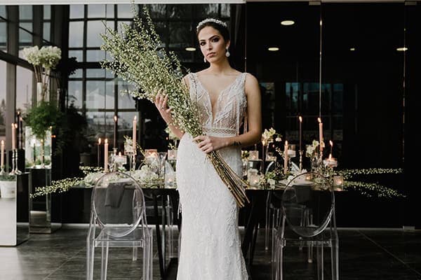 Luxurious black & white styled shoot σε ένα υπέροχο venue με την πιο ρομαντική ατμόσφαιρα