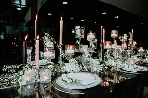 luxurious-black-white-styled-shoot-wonderful-venue-romantic-atmosphere_01z