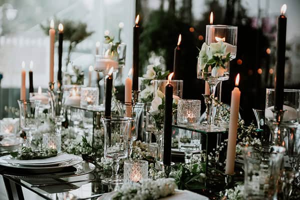 luxurious-black-white-styled-shoot-wonderful-venue-romantic-atmosphere_02x