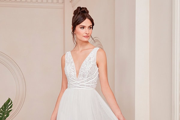 Μοντέρνα Justin Alexander νυφικά φορέματα που θα λατρέψετε