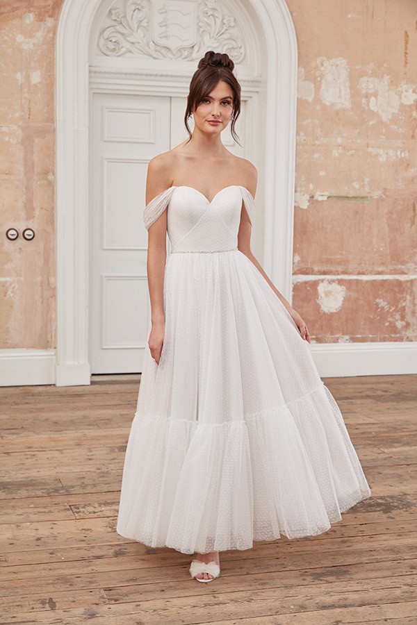 modern-wedding-dresses-you-will-love_12