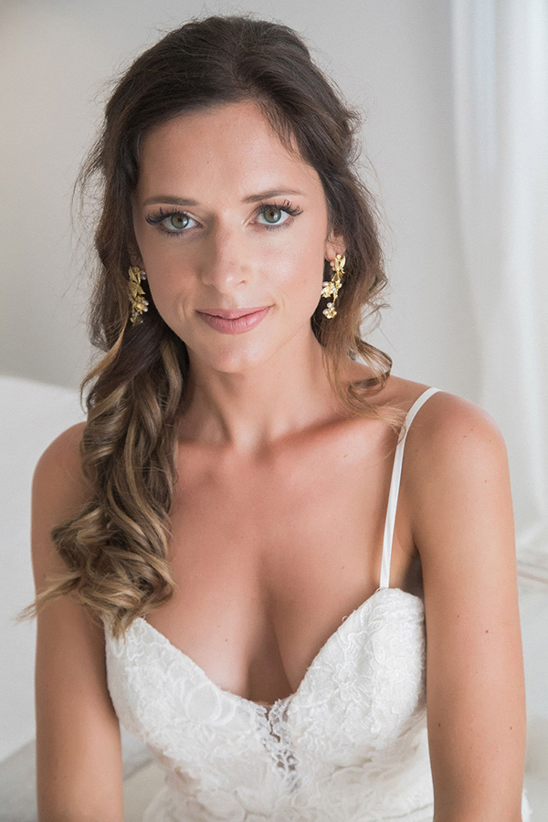 romantic-corfu-wedding-stunning-florals-orange-blue-hues_08