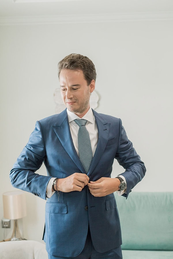 romantic-corfu-wedding-stunning-florals-orange-blue-hues_11