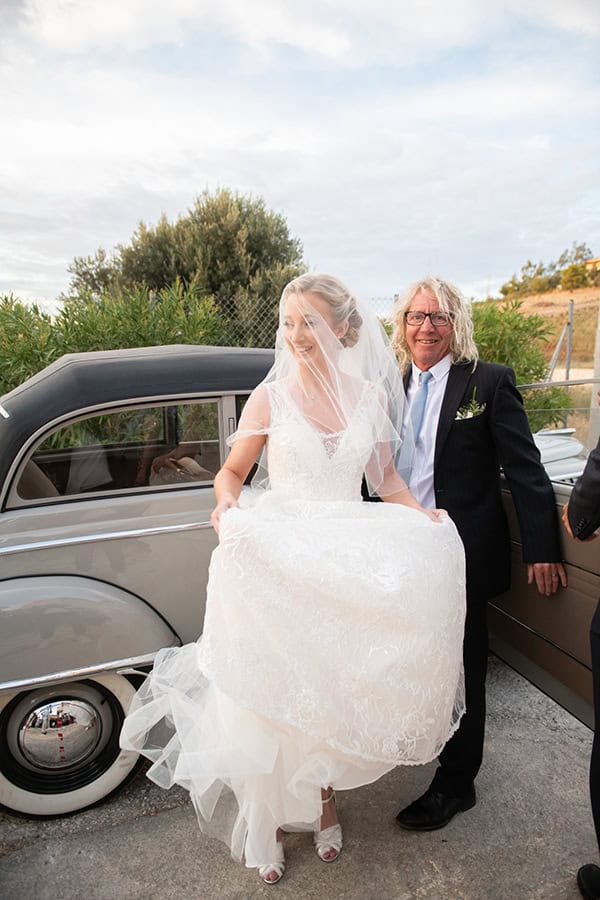 romantic-wedding-hatzi-mansion-white-flowers_14