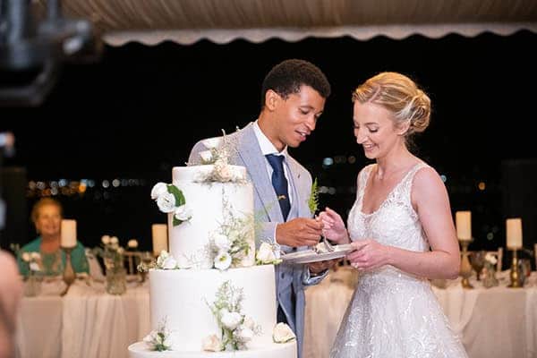 romantic-wedding-hatzi-mansion-white-flowers_30