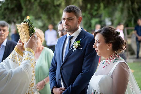 rustic-wedding-crete-florals-pastel-tones_13