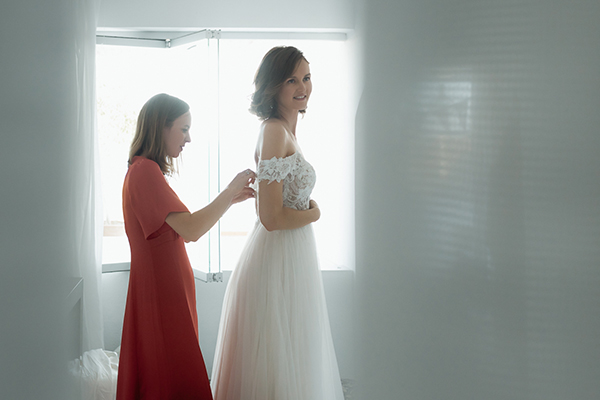 summer-beach-wedding-karpathos-olives-roses_04