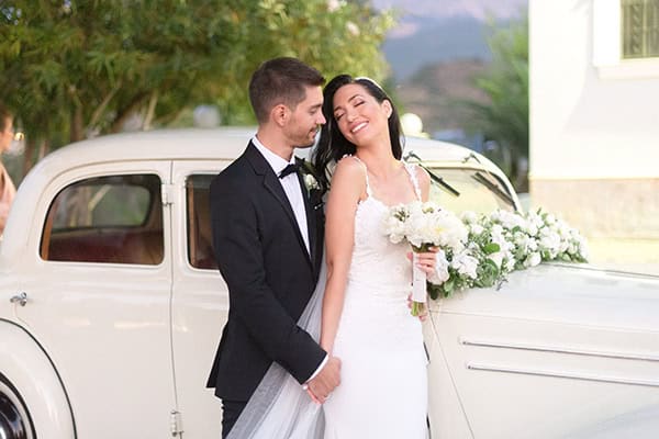 summer-wedding-patra-white-flowers_01