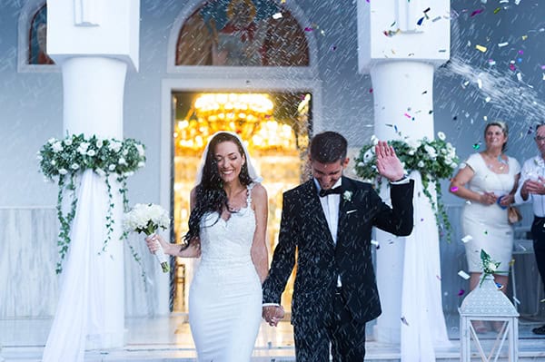 summer-wedding-patra-white-flowers_11