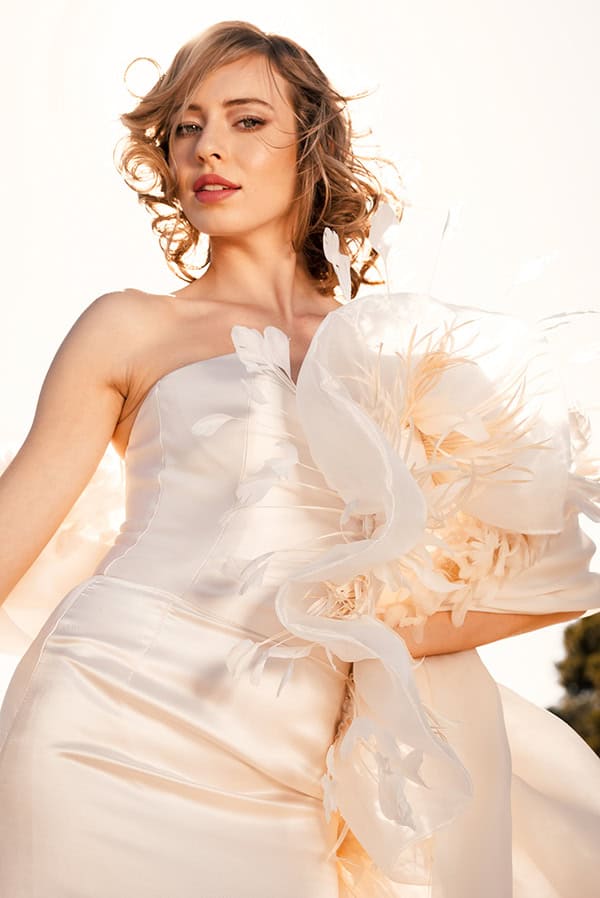 the-utterly-bridal-look-flowy-wedding-dresses_02