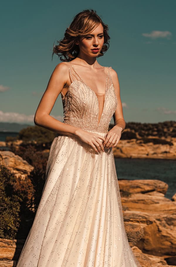 the-utterly-bridal-look-flowy-wedding-dresses_05