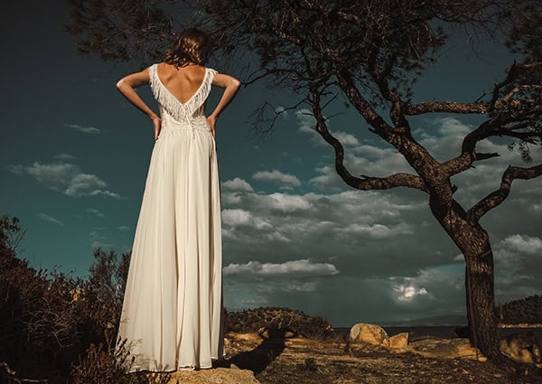 the-utterly-bridal-look-flowy-wedding-dresses_19