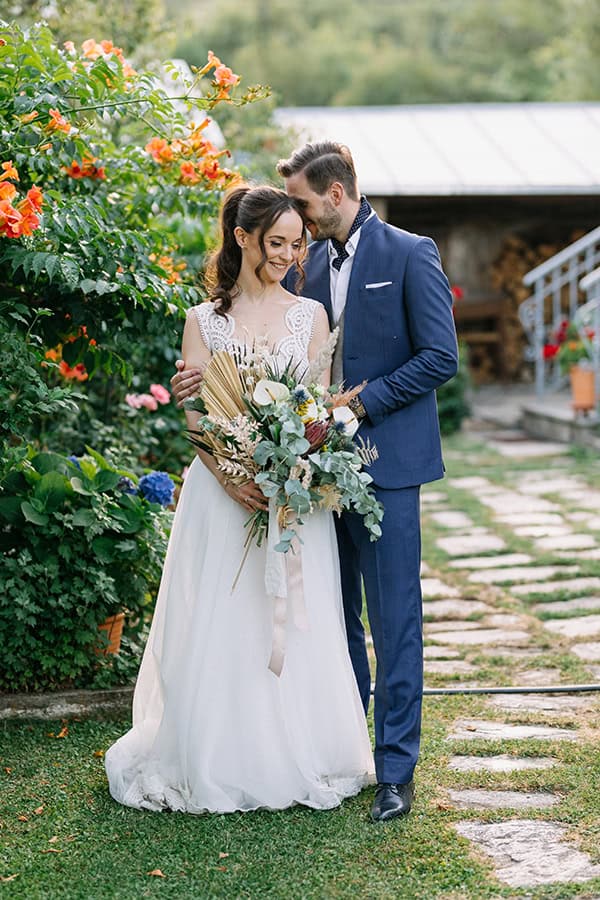 vintage-summer-wedding-kozani-white-flowers_01