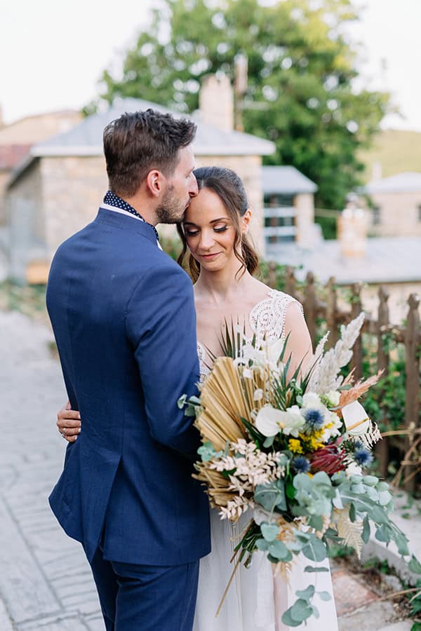 vintage-summer-wedding-kozani-white-flowers_19