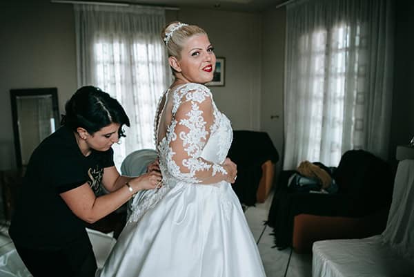 winter-wedding-white-roses-amaryllis_05