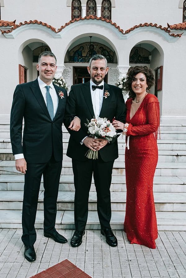 winter-wedding-white-roses-amaryllis_11