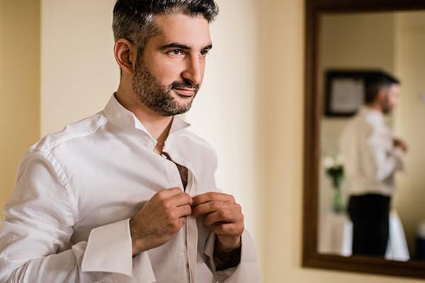 autumn-wedding-nicosia-white-florals-gold-touches_08z