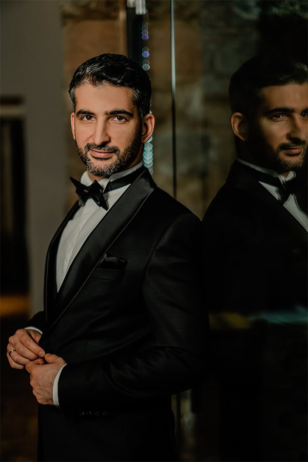 autumn-wedding-nicosia-white-florals-gold-touches_09