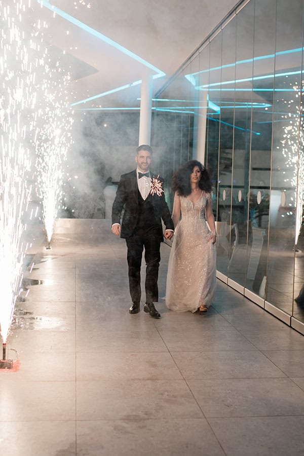 autumn-wedding-nicosia-white-florals-gold-touches_20