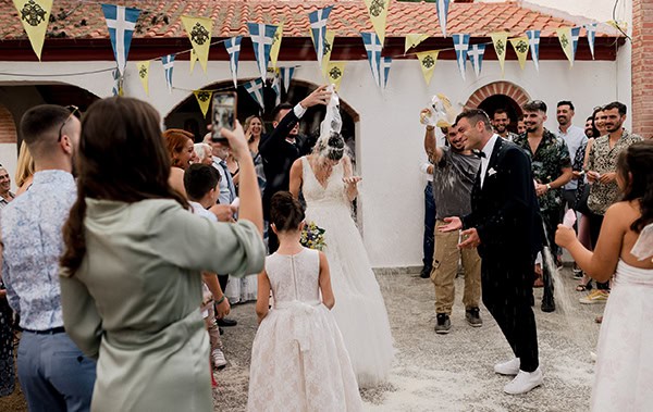 beautiful-summer-wedding-xanthi-limonium_16