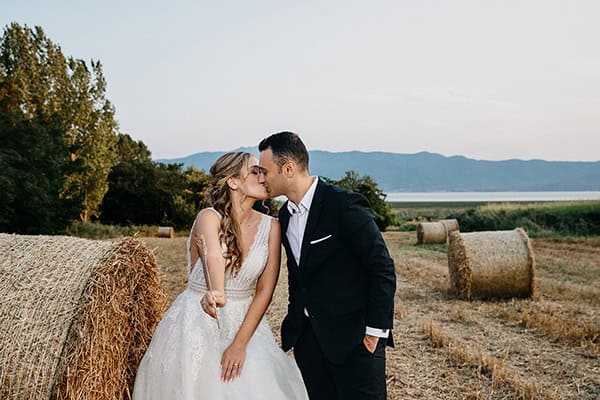 beutiful-military-wedding-thessaloniki-coorful-flowers_01