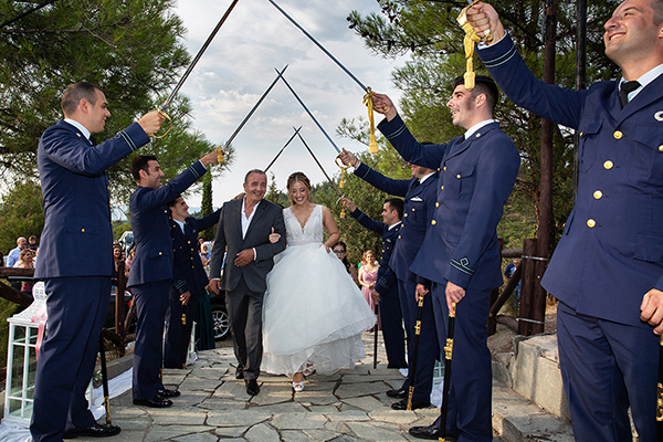 beutiful-military-wedding-thessaloniki-coorful-flowers_09