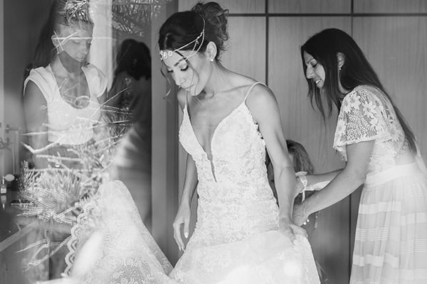 boho-chic-wedding-athens-pampas-grass-white-flowers_11