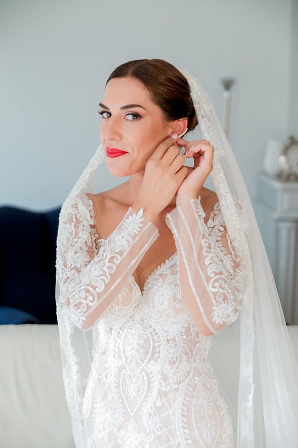 chic-summer-wedding-patra-white-florals_12