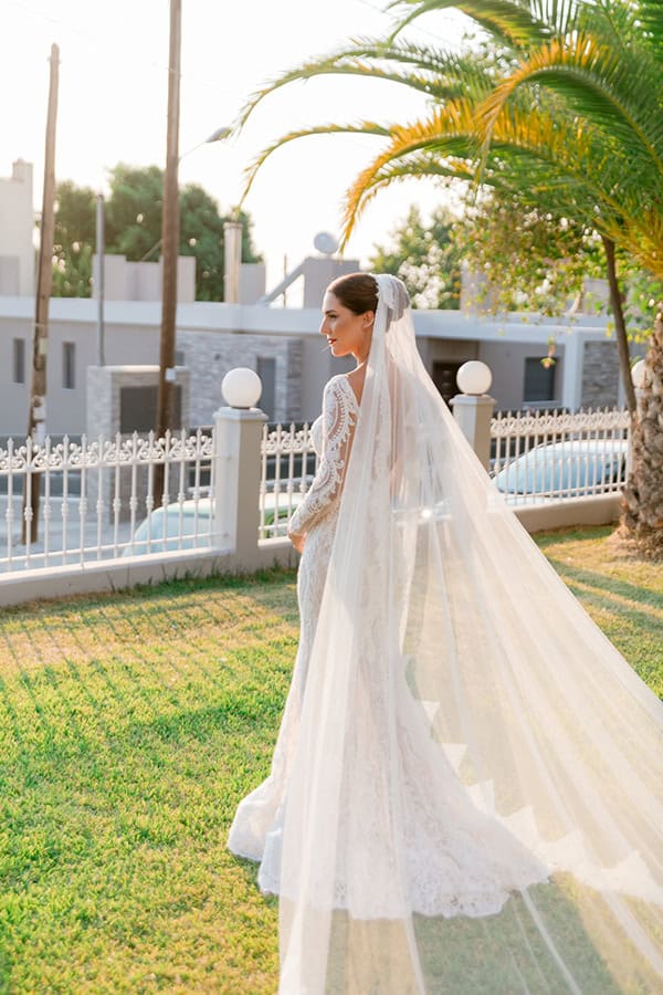 chic-summer-wedding-patra-white-florals_13