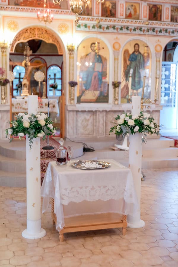 chic-summer-wedding-patra-white-florals_17x