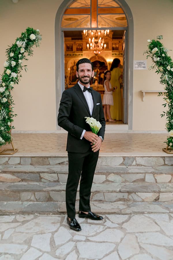 chic-summer-wedding-patra-white-florals_19