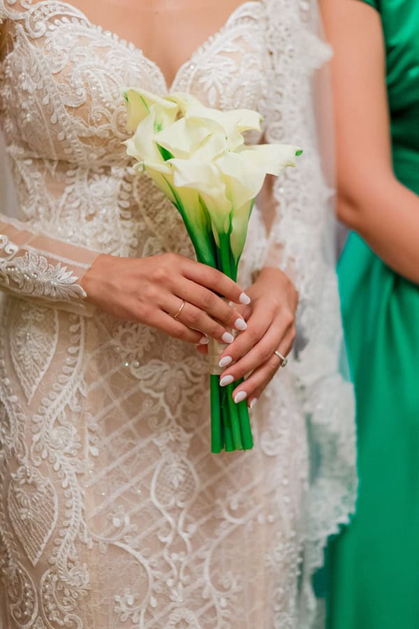 chic-summer-wedding-patra-white-florals_24