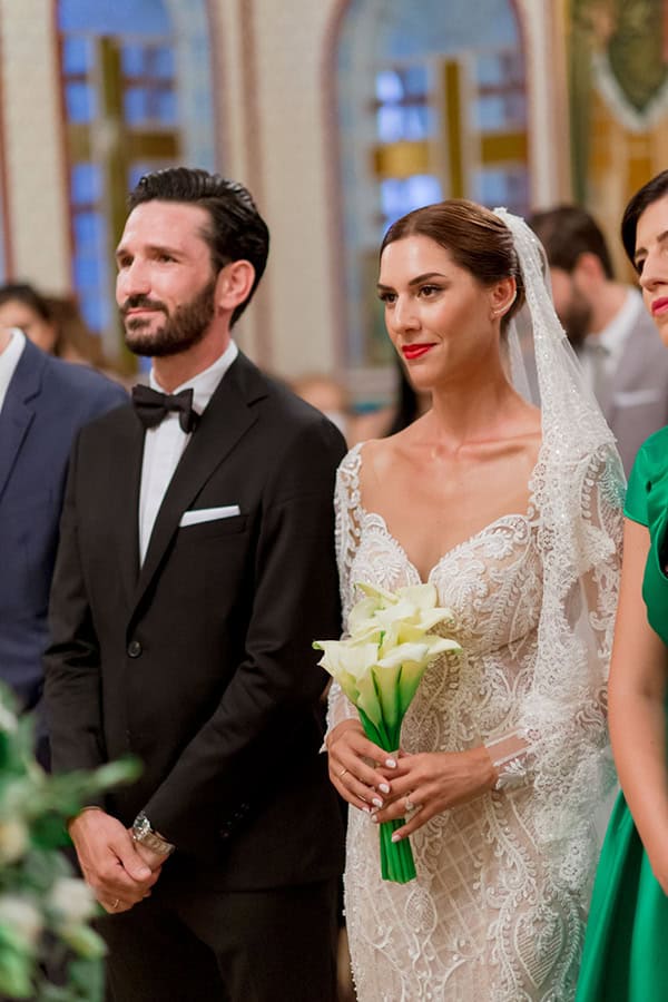 chic-summer-wedding-patra-white-florals_25