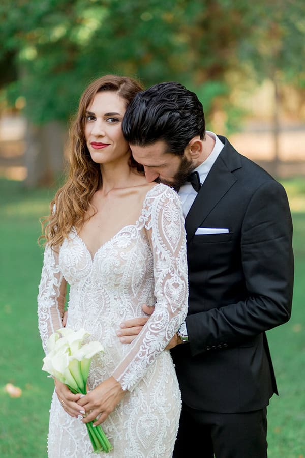 chic-summer-wedding-patra-white-florals_37