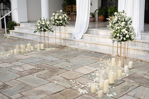 chic-summer-wedding-white-flowers-gold-accents_08