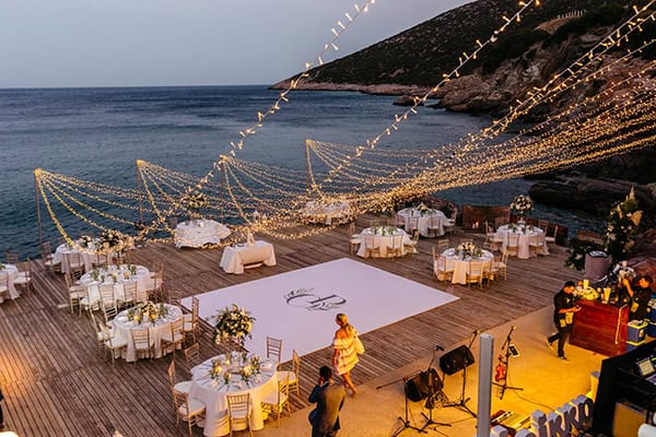 destination-summer-wedding-sifnos-island-white-florals_57