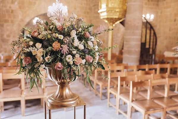 elegant-fall-wedding-athens-nicosia-gold-details_08