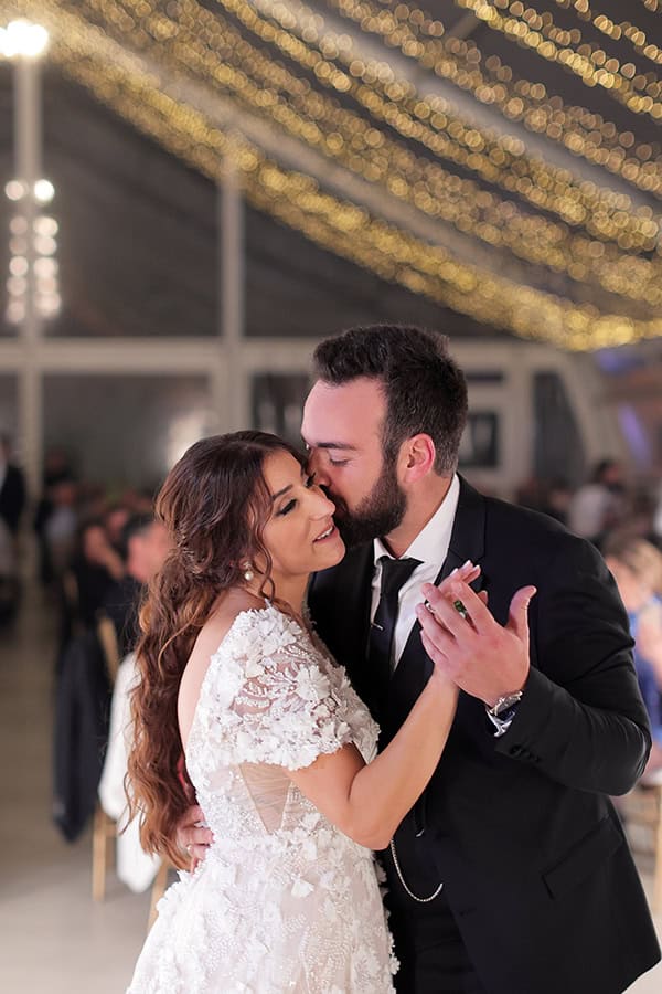 elegant-fall-wedding-athens-nicosia-gold-details_18z