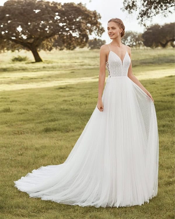 flowy-wedding-dresses-mesmerizing-bridal-look_08z