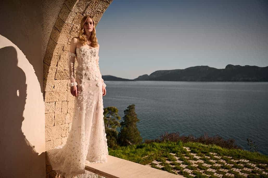 Glamorous νυφικά φορέματα από Μαίρη Μπαρόλα που εντυπωσιάζουν