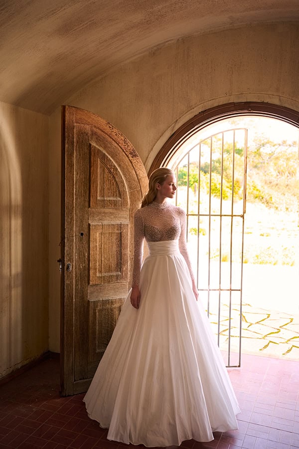 glamorous-wedding-gowns-mairi-mparola-impress_22