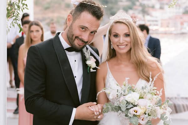 Luxury γάμος στην Πάργα με κομψές λεπτομέρειες και πλούσιο ανθοστολισμό │ Μαρίνα & Διονύσης