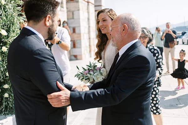 romantic-summer-wedding-volos-white-roses-olives_18