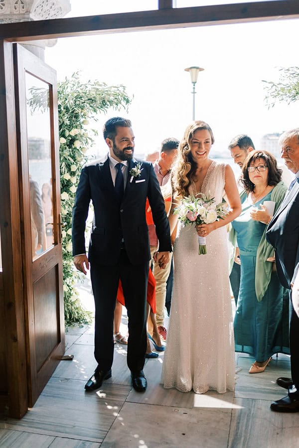 romantic-summer-wedding-volos-white-roses-olives_19