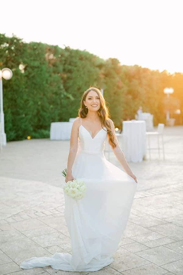 romantic-wedding-athens-white-florals_04