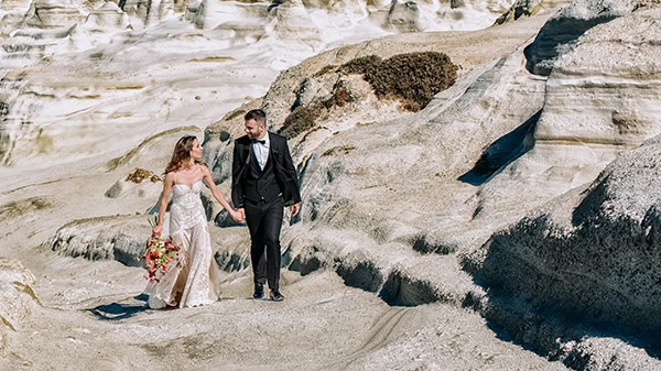 stunning-fall-wedding-athens-warm-peach-hues_04